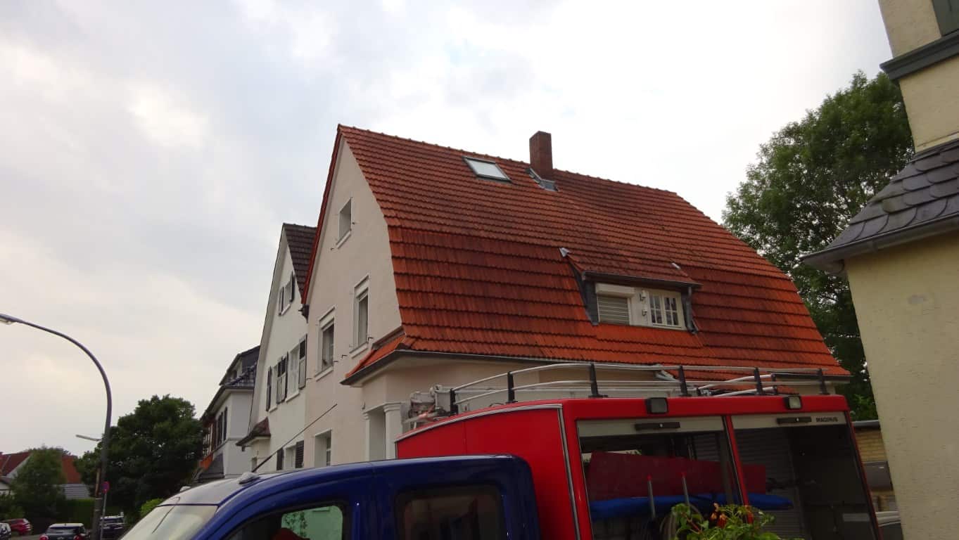 Dachreinigung und Langzeitschutz in Köln