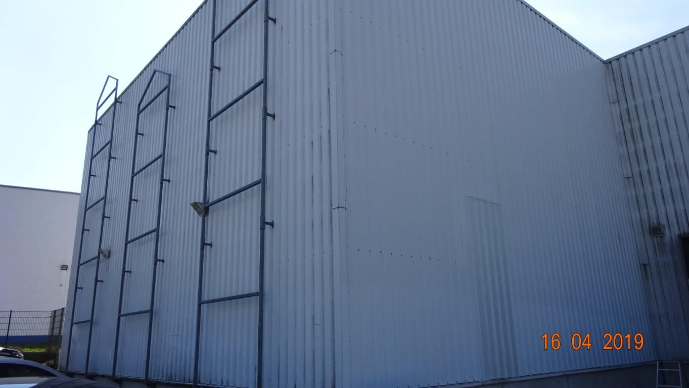 Fassadenreinigung Lagerhalle in Remscheid
