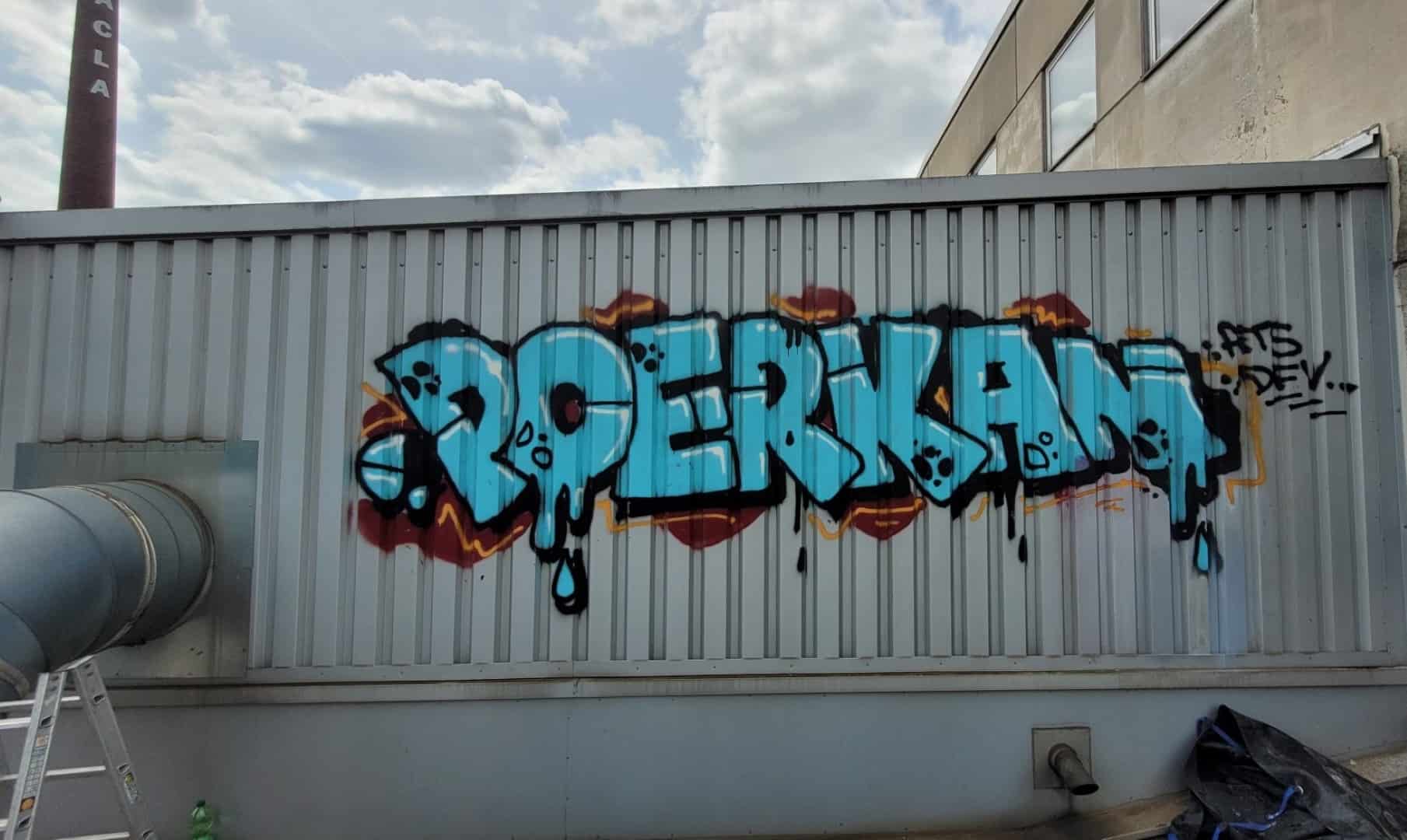 Großflächige Graffitientfernung an den ACLA Werken Köln